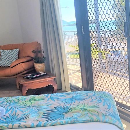 Whitsunday Waterfront Apartments Airlie Beach Extérieur photo