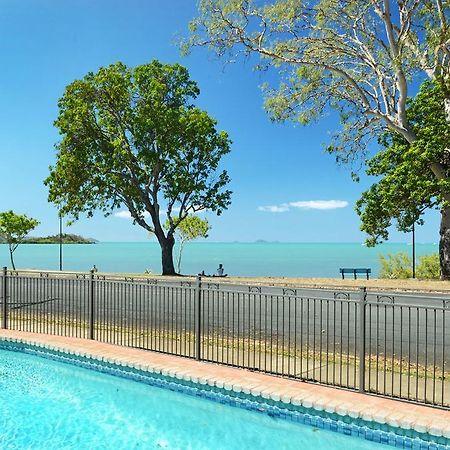 Whitsunday Waterfront Apartments Airlie Beach Extérieur photo