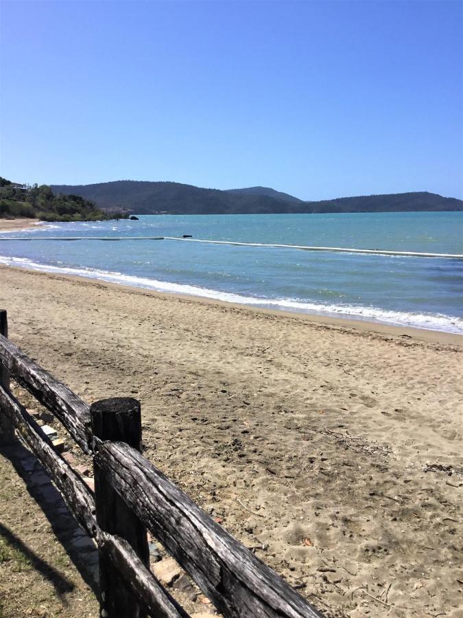 Whitsunday Waterfront Apartments Airlie Beach Extérieur photo