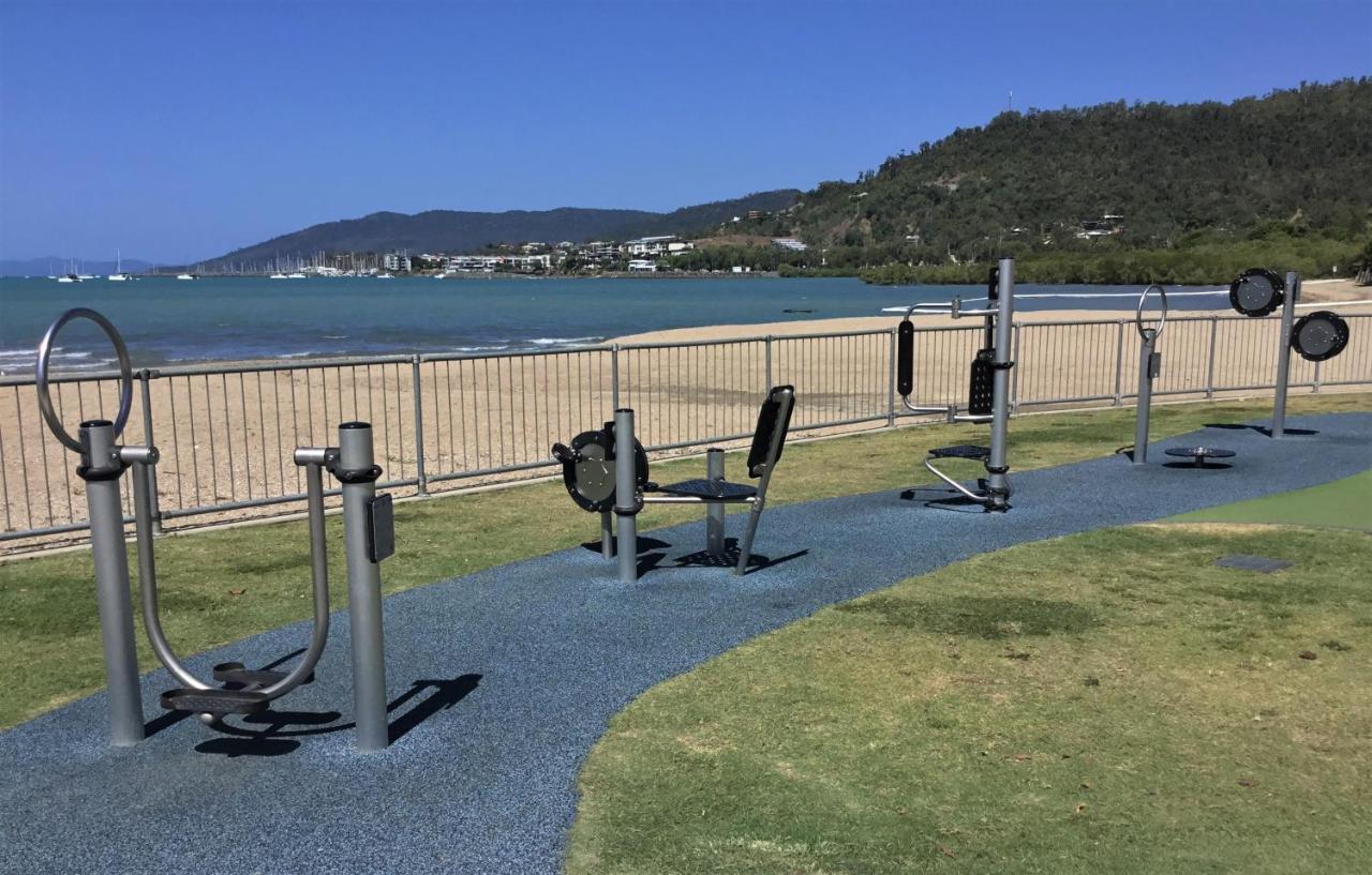 Whitsunday Waterfront Apartments Airlie Beach Extérieur photo