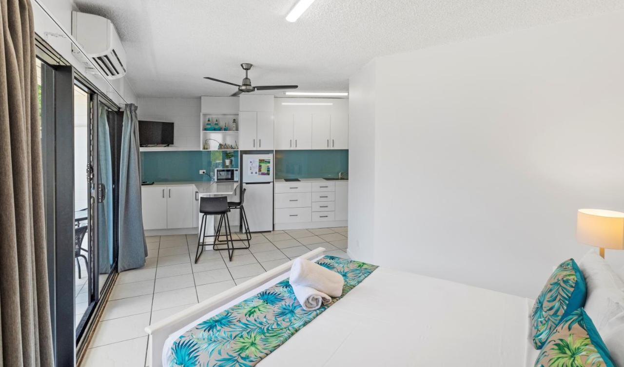 Whitsunday Waterfront Apartments Airlie Beach Extérieur photo