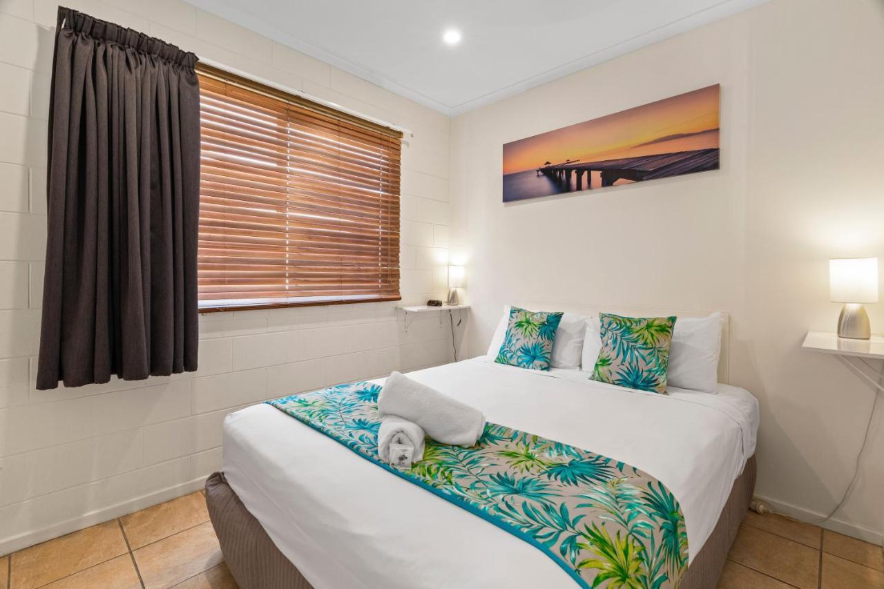 Whitsunday Waterfront Apartments Airlie Beach Extérieur photo