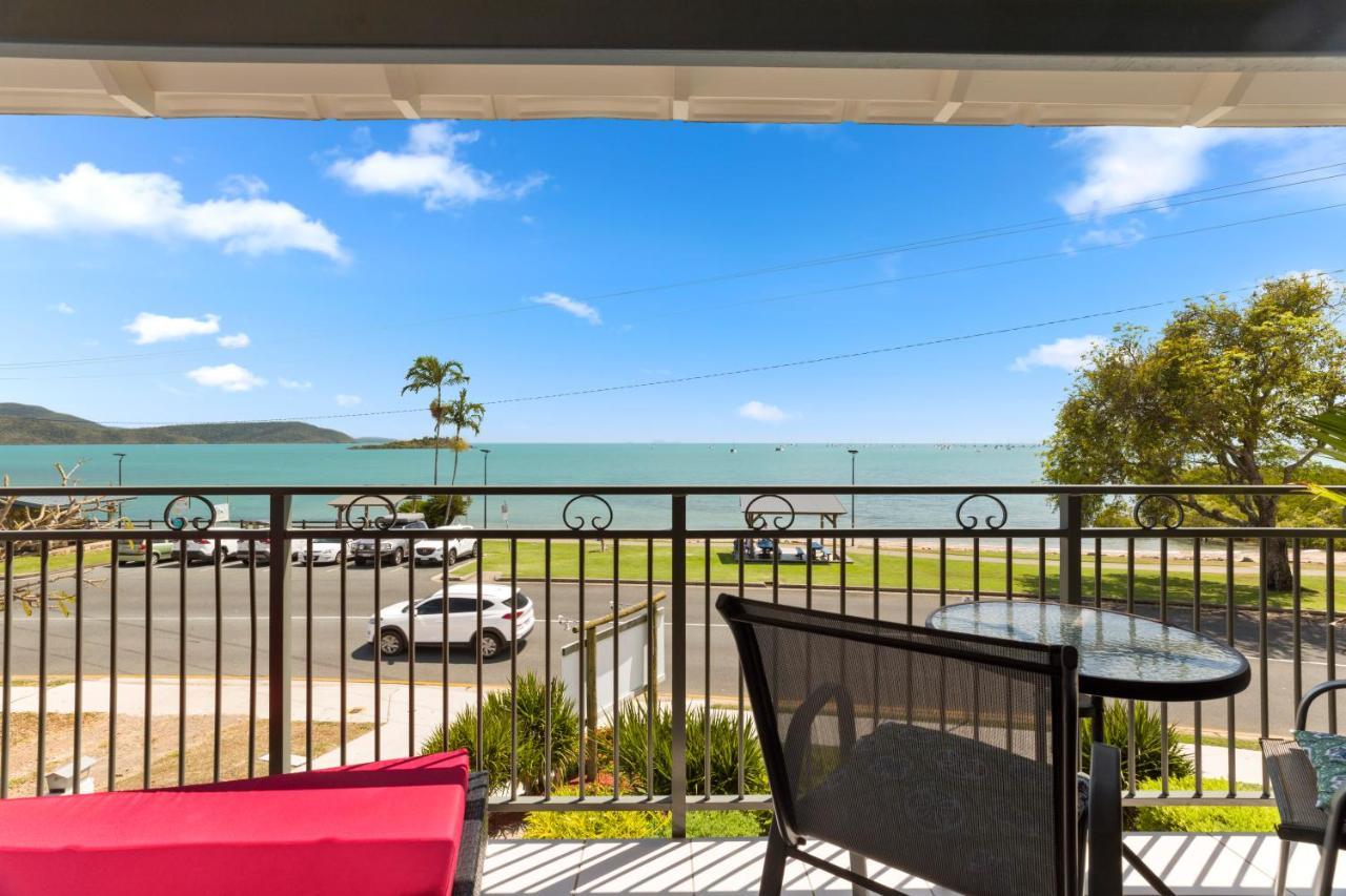 Whitsunday Waterfront Apartments Airlie Beach Extérieur photo