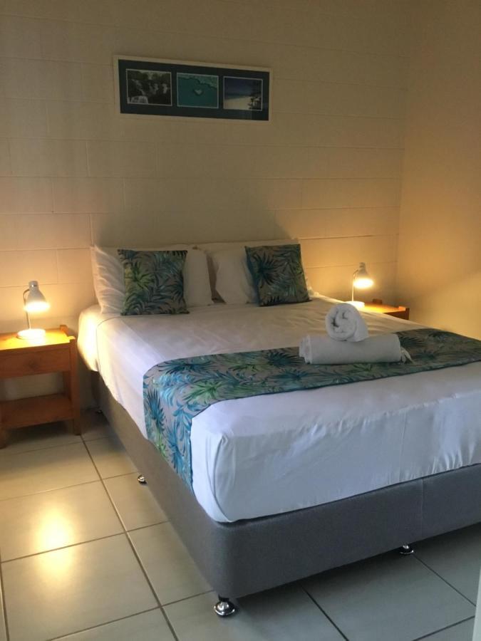 Whitsunday Waterfront Apartments Airlie Beach Extérieur photo