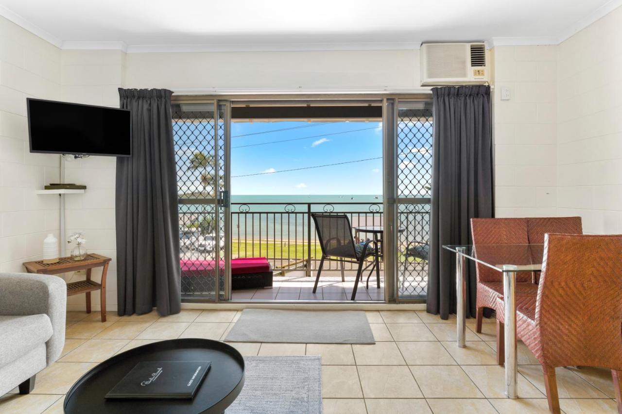 Whitsunday Waterfront Apartments Airlie Beach Extérieur photo