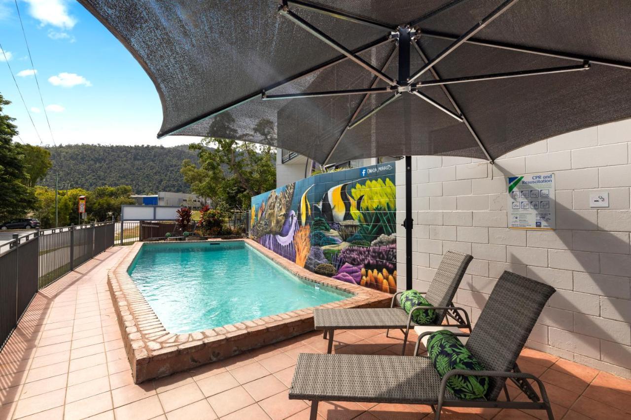 Whitsunday Waterfront Apartments Airlie Beach Extérieur photo