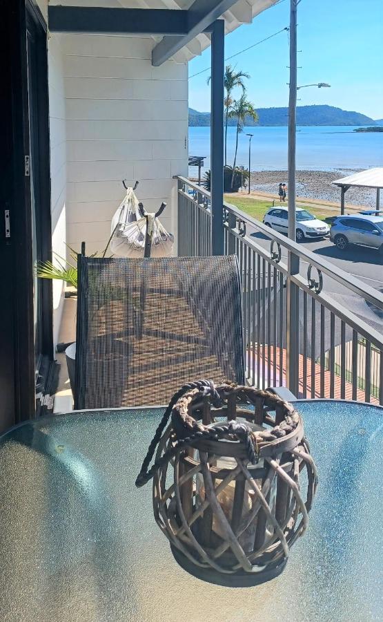 Whitsunday Waterfront Apartments Airlie Beach Extérieur photo