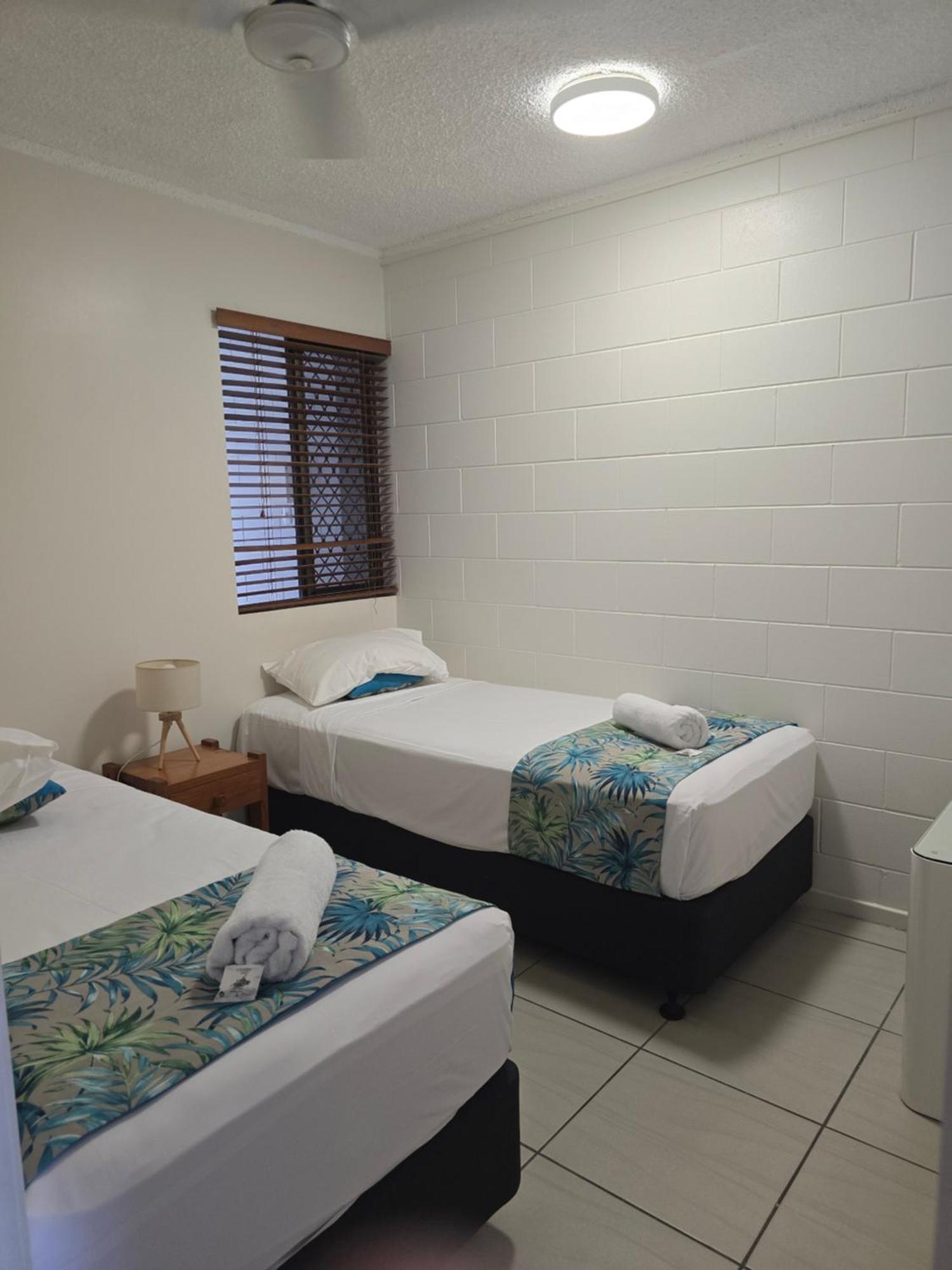 Whitsunday Waterfront Apartments Airlie Beach Extérieur photo