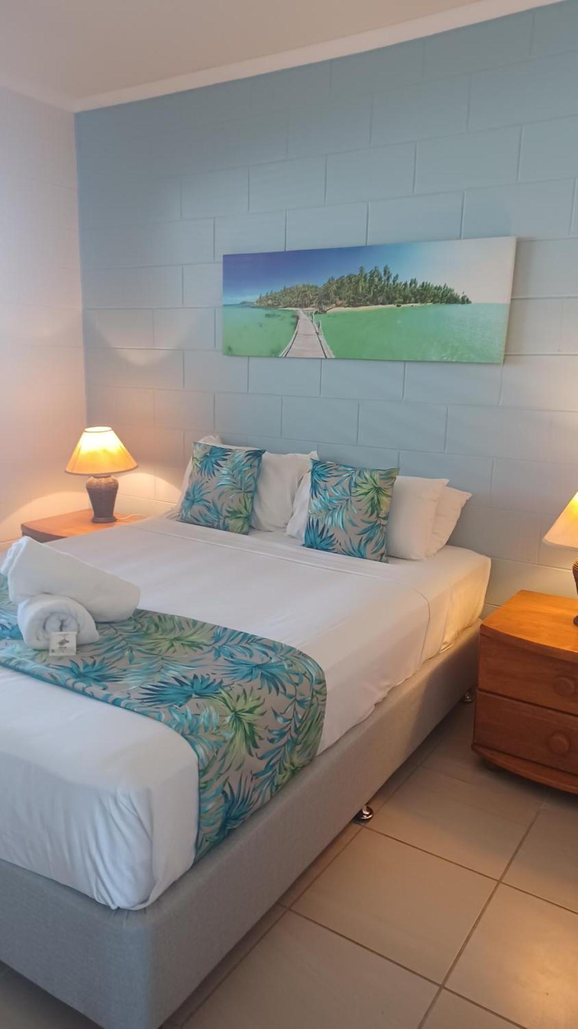 Whitsunday Waterfront Apartments Airlie Beach Extérieur photo