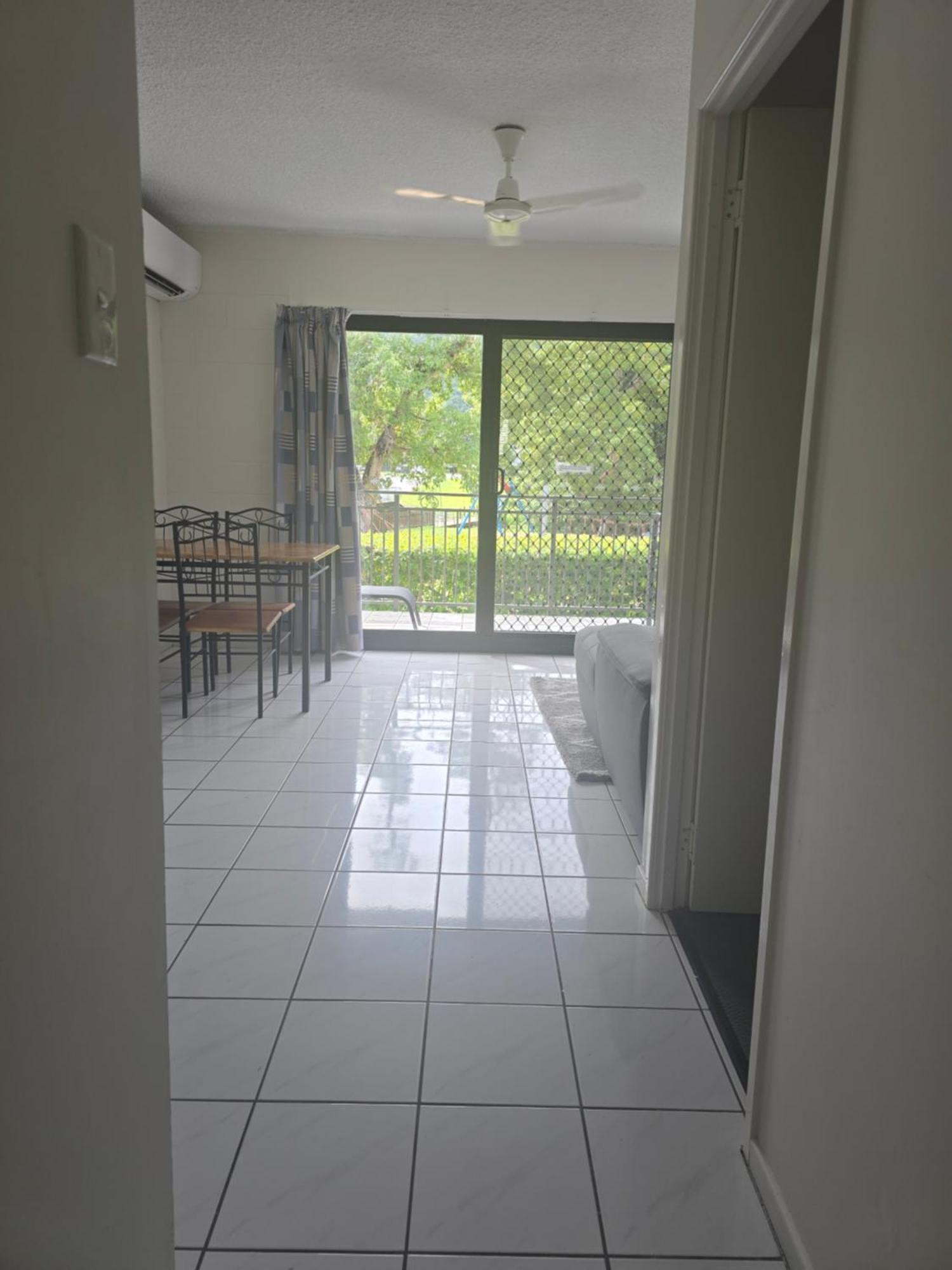 Whitsunday Waterfront Apartments Airlie Beach Extérieur photo