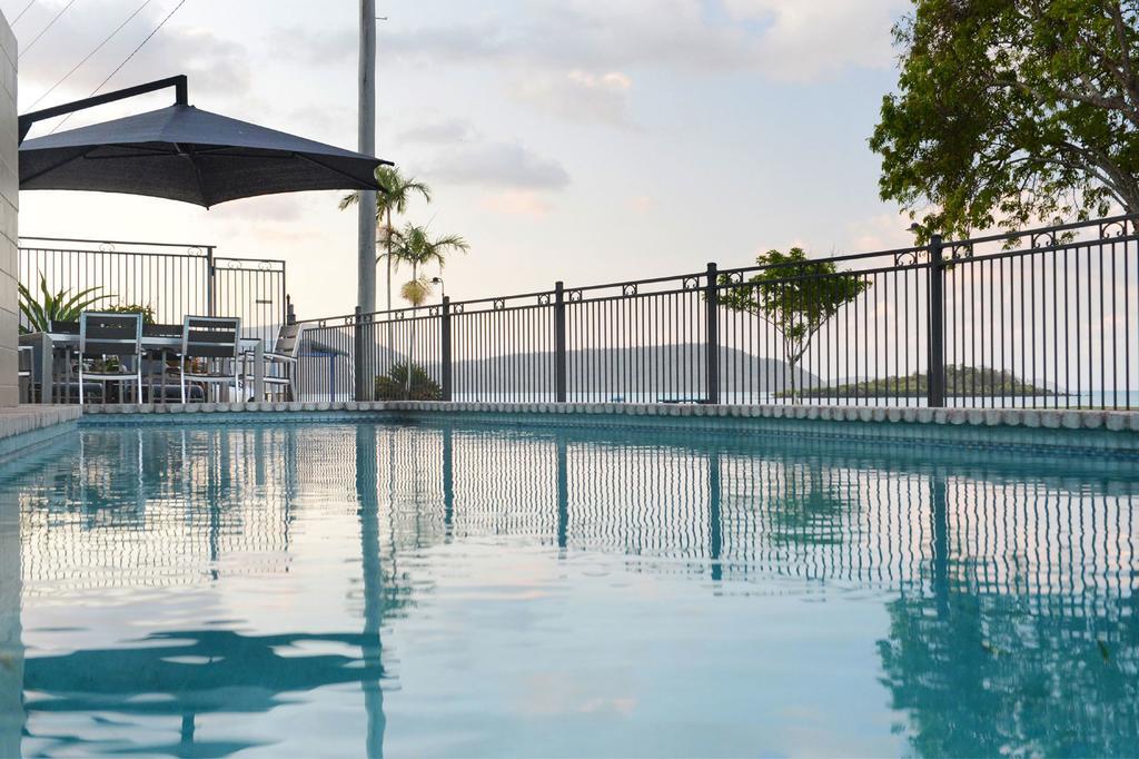 Whitsunday Waterfront Apartments Airlie Beach Extérieur photo