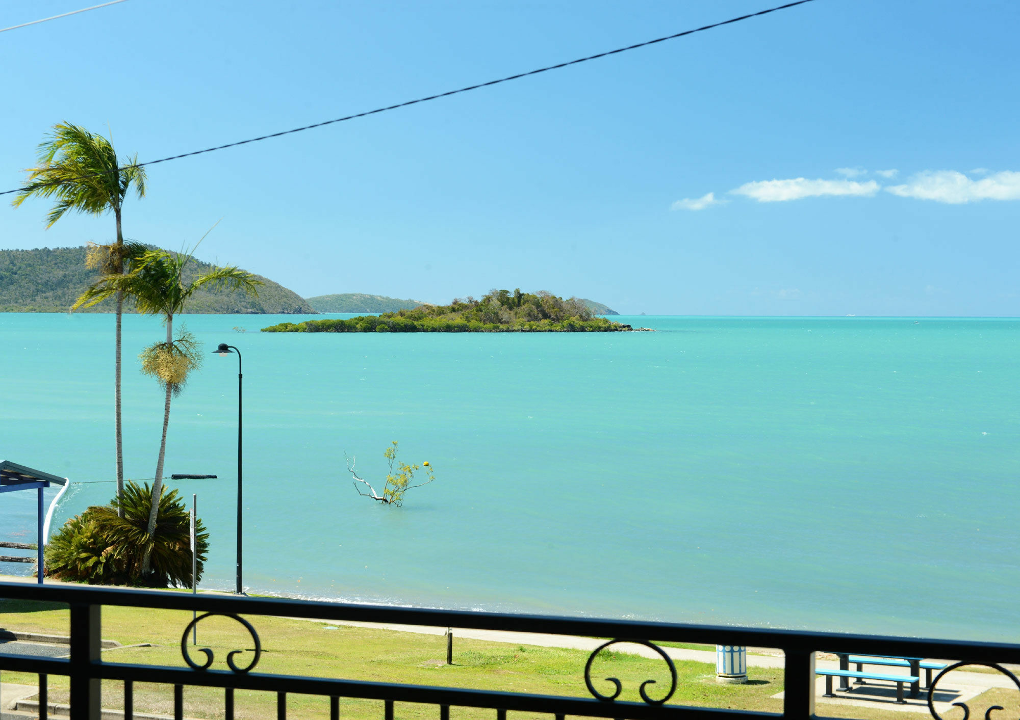 Whitsunday Waterfront Apartments Airlie Beach Extérieur photo